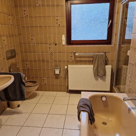 Monteurwohnung Roomwork24, 8 Betten, شقة *