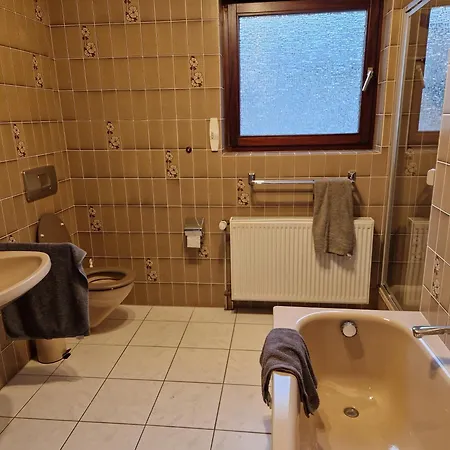 Monteurwohnung Roomwork24, 8 Betten,
