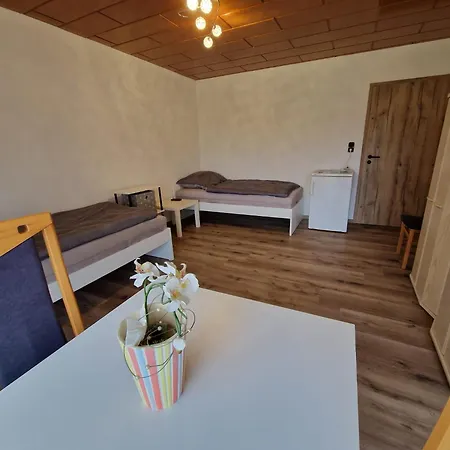 شقة Monteurwohnung Roomwork24, 8 Betten, *