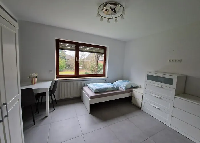 Apartment Monteurwohnung Roomwork24, 8 Betten, *